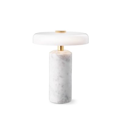 Design By Us Trip pöytävalaisin Ø17x21 cm marmori Kirkas opaali | Alk. 431,00 €