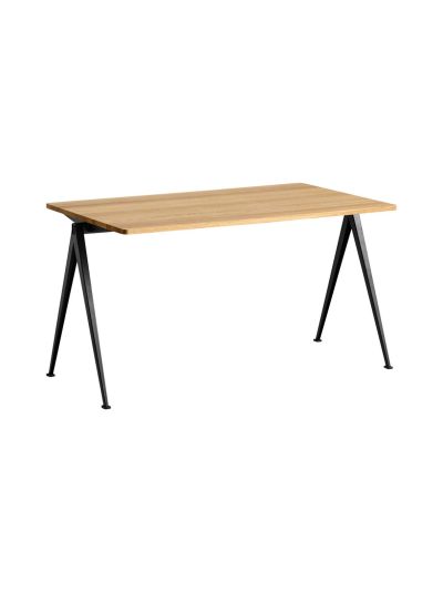 HAY Pyramid table 01 -pöytä | Alk. 1 320,00 €