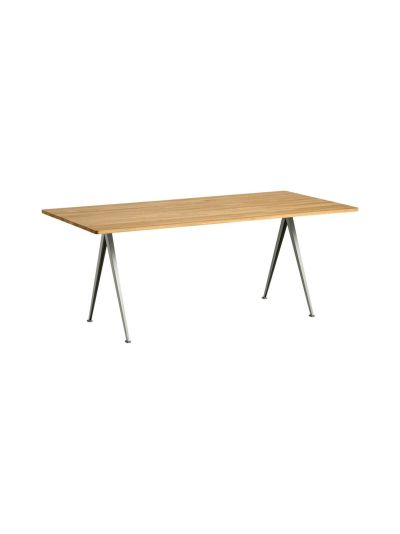 HAY Pyramid table 02 -pöytä | Alk. 1 920,00 €