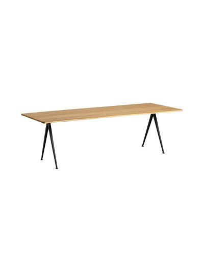 HAY Pyramid table 02 -pöytä | Alk. 2 340,00 €