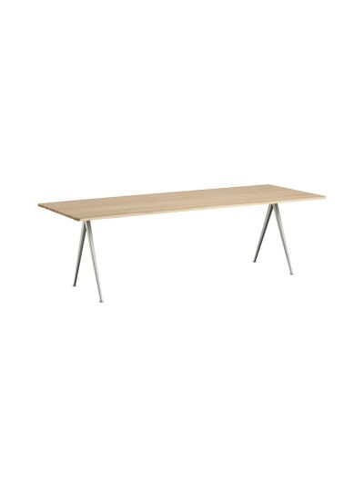 HAY Pyramid table 02 -pöytä | Alk. 2 340,00 €