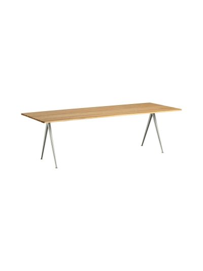 HAY Pyramid table 02 -pöytä | Alk. 2 340,00 €