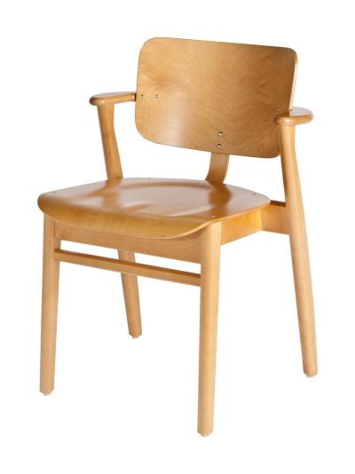 Artek Domus-tuoli | Alk. 679,00 €