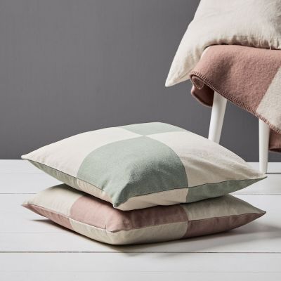 Anno Nurkka koristetyynynpäälllinen 50x50 cm salvian vihreä/luonnonvärinen | Alk. 14,95 €