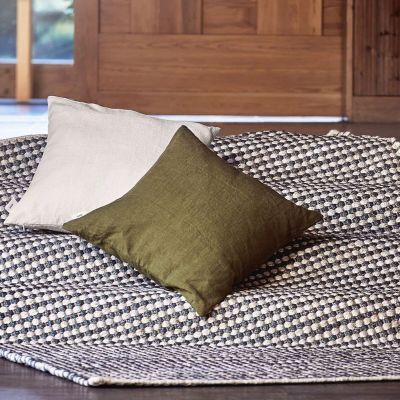 Anno Viive tyynynpäällinen 50x50 cm oliivi | Alk. 16,00 €