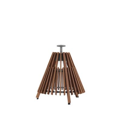 Ateljé Lyktan Tipi lattiavalaisin Lämpökäsitelty saarni, 527, aluminium | Alk. 777,60 €