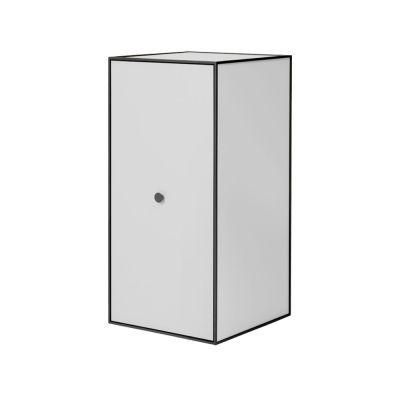 Audo Copenhagen Frame 70 -säilytyslaatikko Light grey, ovi, 2 hyllytasoa | Alk. 425,00 €