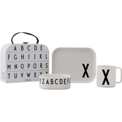 Design Letters Classics In A Suitcase -lahjarasia, X | Alk. 30,00 €