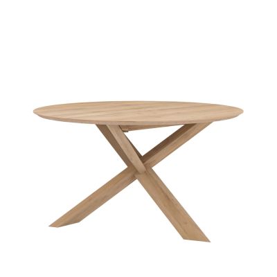 Ethnicraft Circle ruokapöytä Tammi lakattu ø 136 cm | Alk. 2 356,00 €