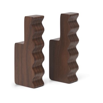 ferm LIVING Unda koukku 2-pakkaus Tummanruskea | Alk. 26,00 €