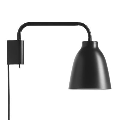 Fritz Hansen Caravaggio Read -seinävalaisin Musta | Alk. 278,00 €
