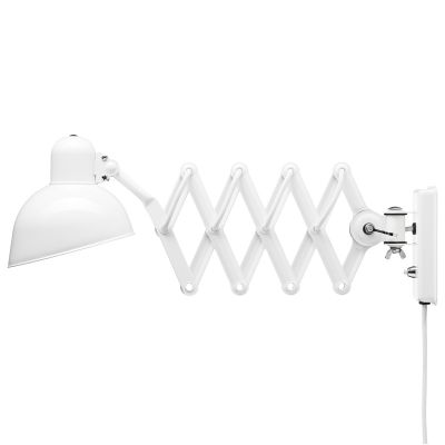 Fritz Hansen Kaiser Idell 6718-W -seinävalaisin White | Alk. 586,00 €