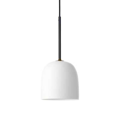 GUBI Howard riippuvalaisin Ø16 cm Bone china | Alk. 259,00 €