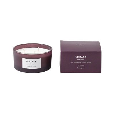 Illume x Bloomingville Vintage Cedarwood -tuoksukynttilä 250 g | Alk. 20,90 €