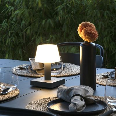 Konstsmide Monaco ladattava pöytävalaisin sisä-/ulkokäyttöön musta | Alk. 129,21 €