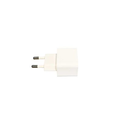 Loom Design - USB Charger White | Alk. 13,00 €