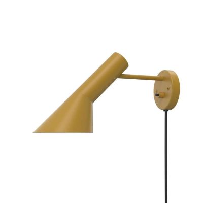 Louis Poulsen - AJ Seinävalaisin Okrankeltainen | Alk. 675,00 €