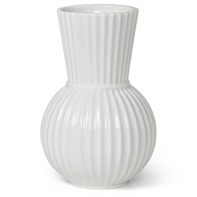 Lyngby Porcelæn Tura maljakko, 18 cm, valkoinen | Alk. 45,00 €