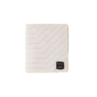 Made By Hand - Pinstripe Throw White | Alk. 192,00 €