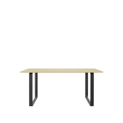Muuto 70/70 ruokapöytä 170 x 85 cm Solid smoked oak-Black | Alk. 2 449,00 €
