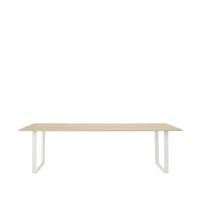 Muuto 70/70 ruokapöytä 255 x 108 cm Solid oak-White | Alk. 4 295,00 €