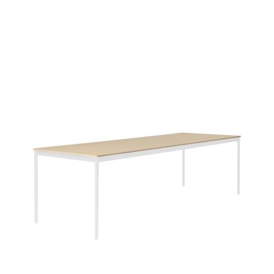 Muuto Base ruokapöytä Oak, valkoinen runko, vanerireuna, 250 x 90 cm | Alk. 2 549,00 €