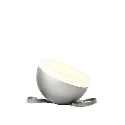 New Works Sphere portable valaisin Warm grey | Alk. 103,00 €