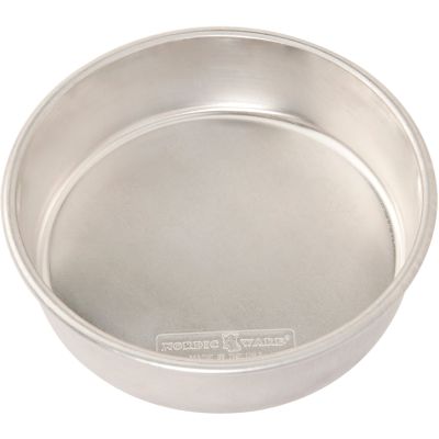 Nordic Ware Naturals® pyöreä kakkuvuoka, 22 cm | Alk. 20,00 €