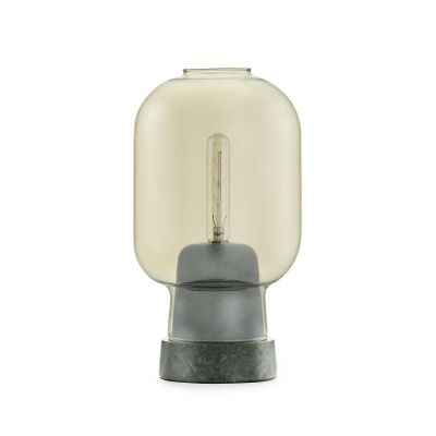 Normann Copenhagen Amp pöytävalaisin kulta-vihreä | Alk. 200,00 €