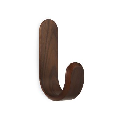 Normann Copenhagen Curve koukku Saksanpähkinä | Alk. 25,00 €