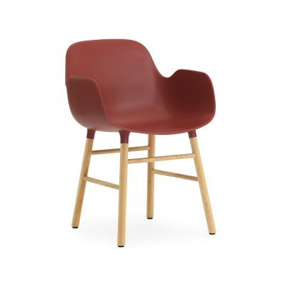 Normann Copenhagen Form käsinojallinen tuoli Red, tammijalat | Alk. 340,00 €
