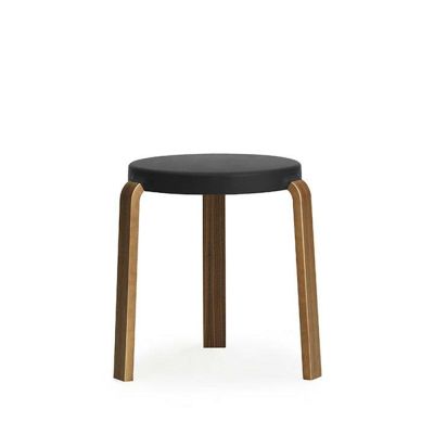 Normann Copenhagen Tap rahi Black, jalat saksanpähkinää | Alk. 240,00 €