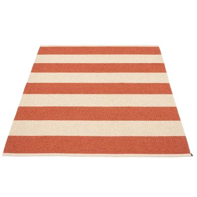 Pappelina, Bob matto Brick/Cream 140 x 180 cm | Alk. 390,00 €
