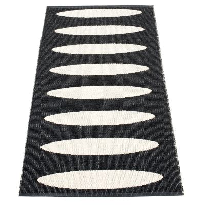 Pappelina, Ella matto 70x150 cm black / vanilla | Alk. 129,00 €