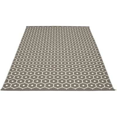 Pappelina, Honey matto 180x260 cm charcoal / vanilla | Alk. 691,00 €
