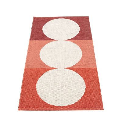 Pappelina, Otto Berry / Background Vanilla matto 70 x 140 cm | Alk. 95,00 €