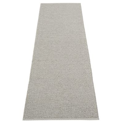 Pappelina, Svea matto 70x240 cm warm grey / granit metallic