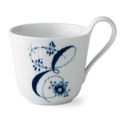 Royal Copenhagen Blue Fluted Plain Alphabet -muki 33 cl E | Alk. 80,09 €