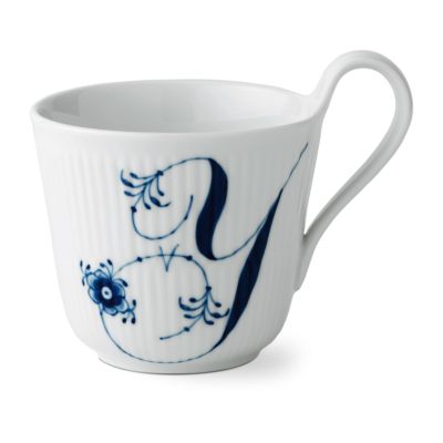 Royal Copenhagen Blue Fluted Plain Alphabet -muki 33 cl Y | Alk. 65,70 €