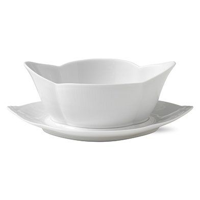 Royal Copenhagen White Fluted kastikekulho aluslautasella 55 cl | Alk. 79,90 €