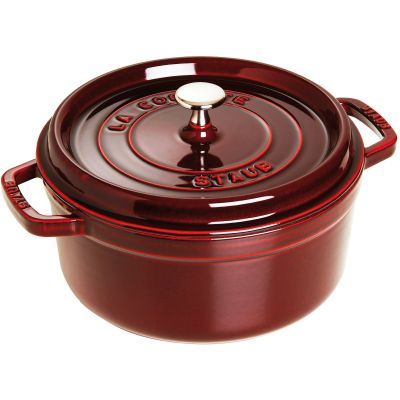 Staub Pyöreä kattila 24 cm 3,8 L, granaattiomena | Alk. 200,00 €